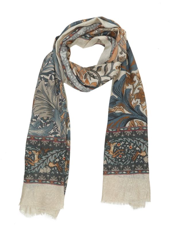Scarf with geometrical design in red and curry colorway