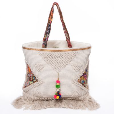 Handbag (shopper) made of cotton with fringes